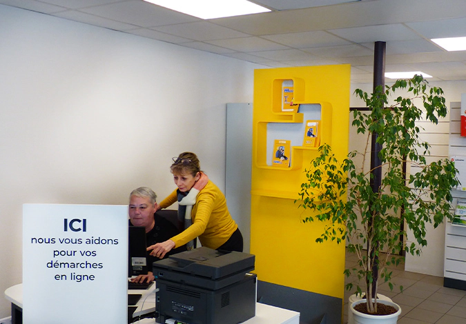 photo dans un bureau de Poste