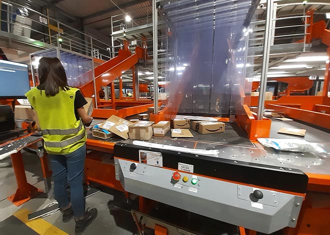 La Poste atteint un niveau sans précédent en triant et livrant, à l'échelle nationale, jusqu’à 4 millions de colis par jour