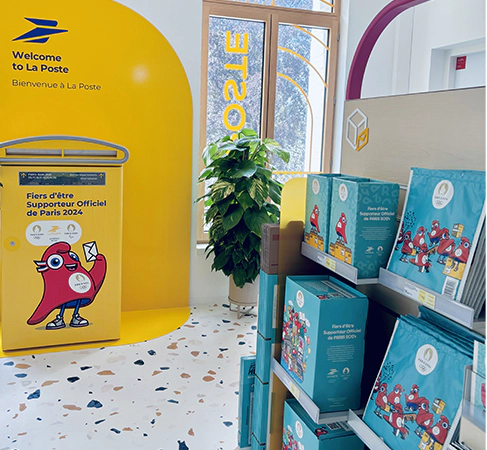 interieur du bureau de poste au village olympique