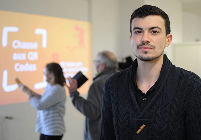 "J’aide les personnes âgées à se familiariser avec les nouvelles technologies"