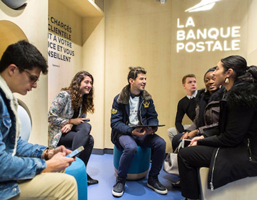 La Banque Postale doit accueillir avec considération toute personne, quelle que soit sa condition, et lui proposer des solutions appropriées en matière de bancarisation.
