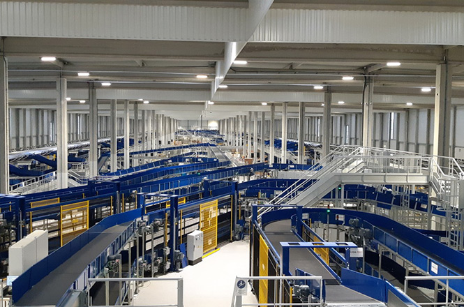 La Poste investit 450 millions d'euros dans son outil industriel et logistique Colissimo en France