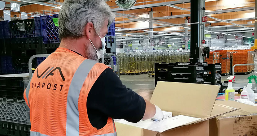 Les équipes de Viapost ont géré l’opération de ventilation des masques chirurgicaux pour le compte de la fédération des maires de Moselle